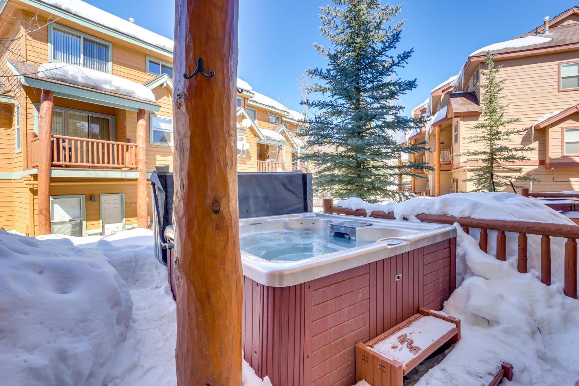 Airy Winter Park Gem With Private Outdoor Hot Tub! Villa Exterior photo